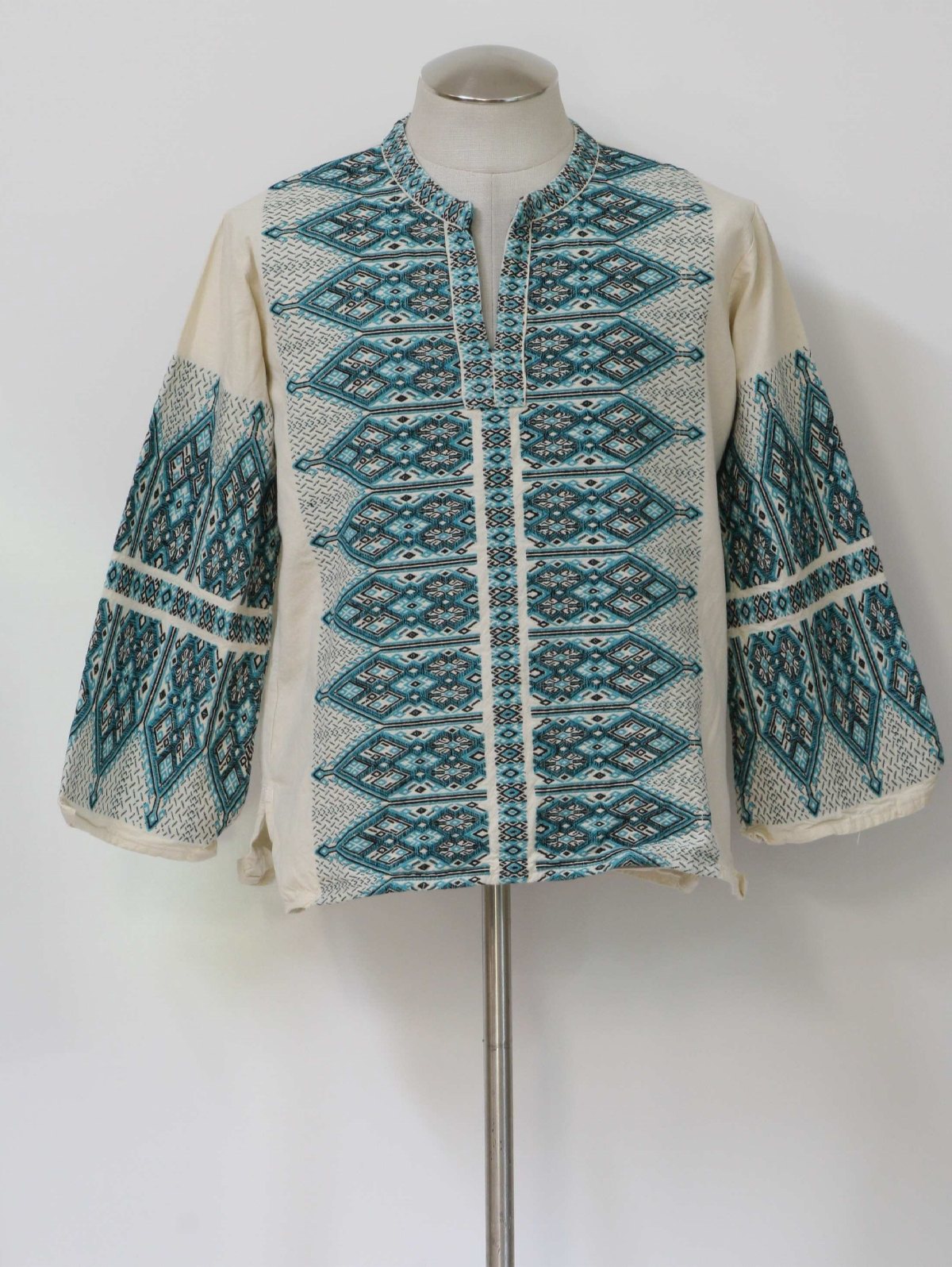 60s Hippie Shirt (Sigoura): 60s -Sigoura- Mens off white, teal blue and ...