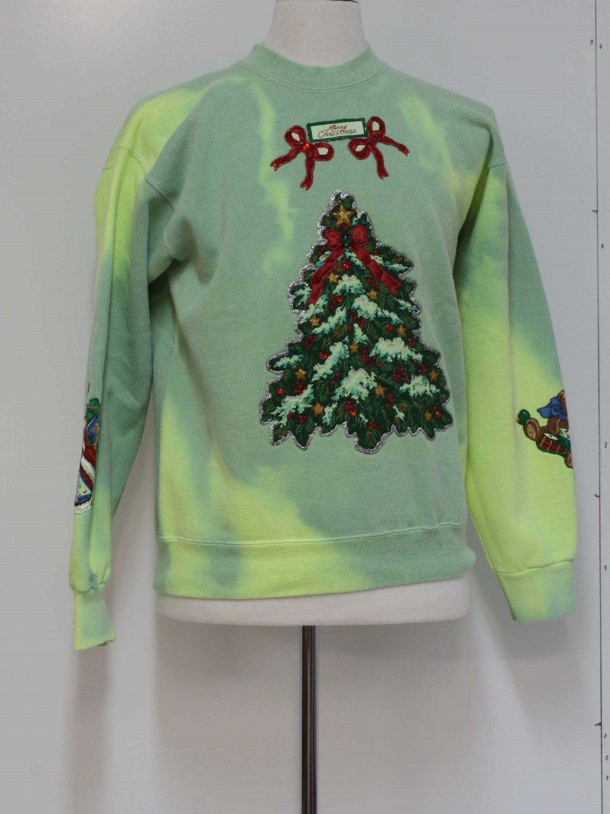 80s Green to Yellow Color Changing Ugly Christmas Sweatshirt: 80s ...