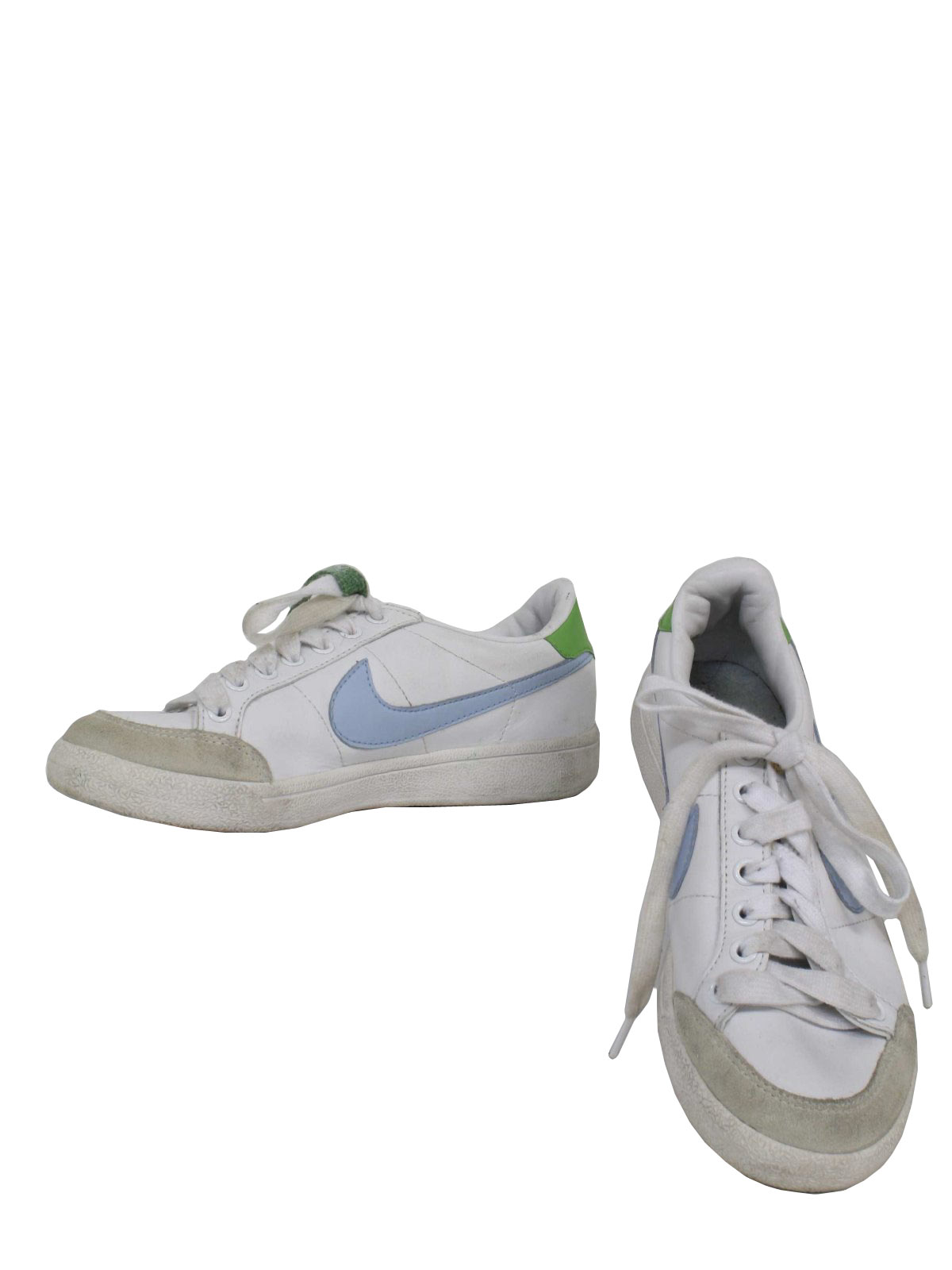 old school white nike shoes