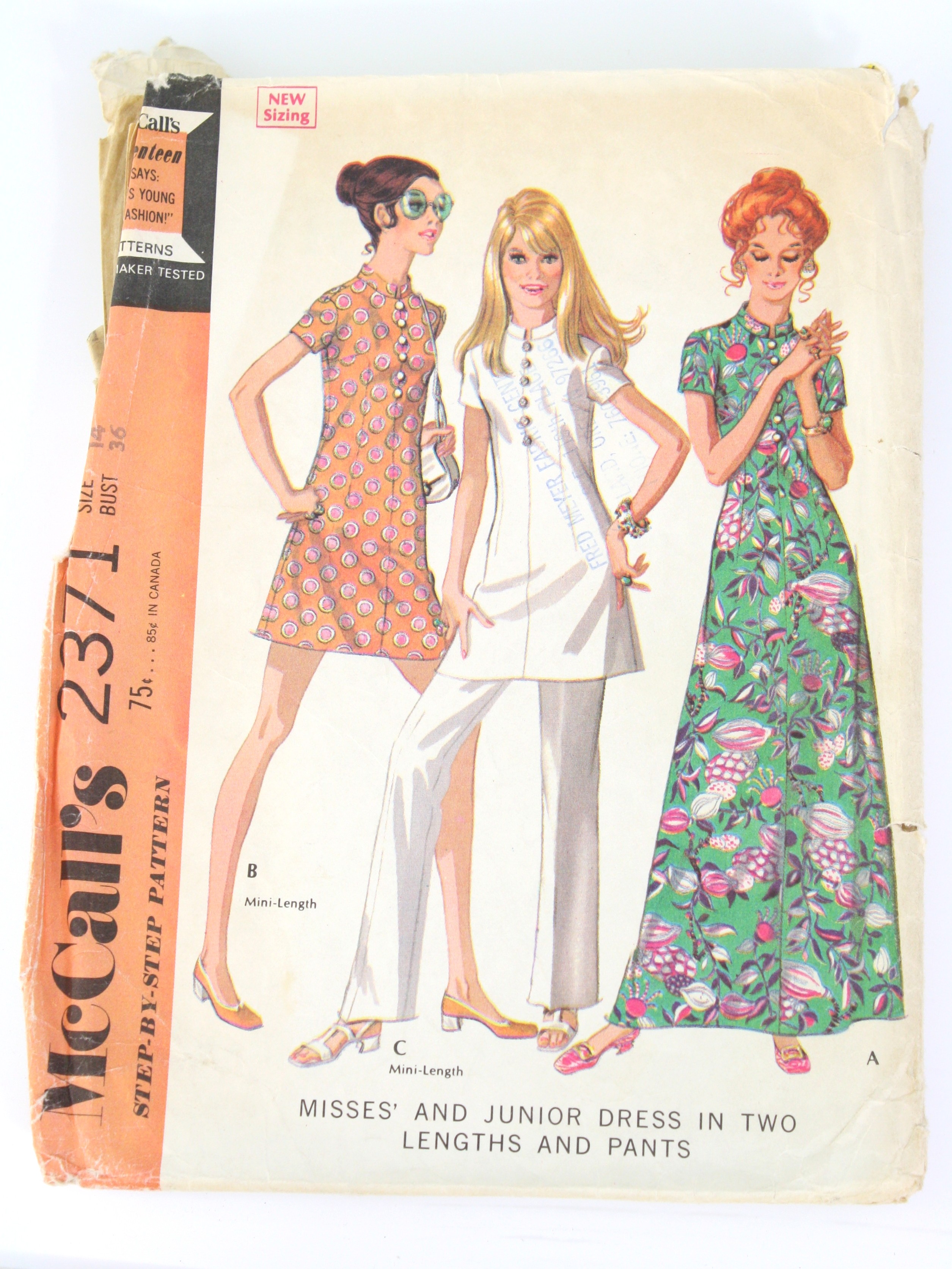 70s Retro Sewing Pattern: 70s -McCalls Pattern No. 2371- Womens long ...