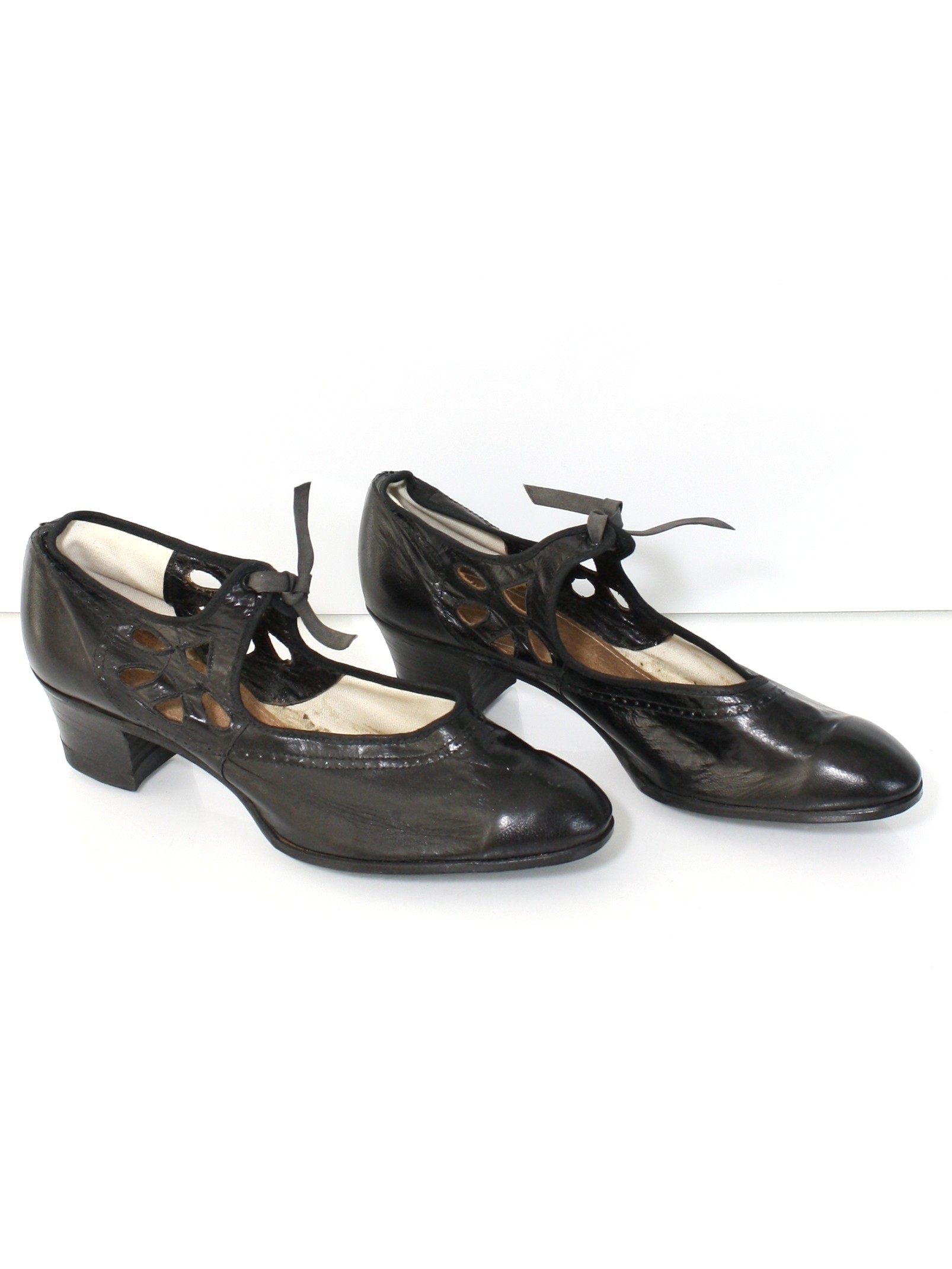 1920s womens shoes