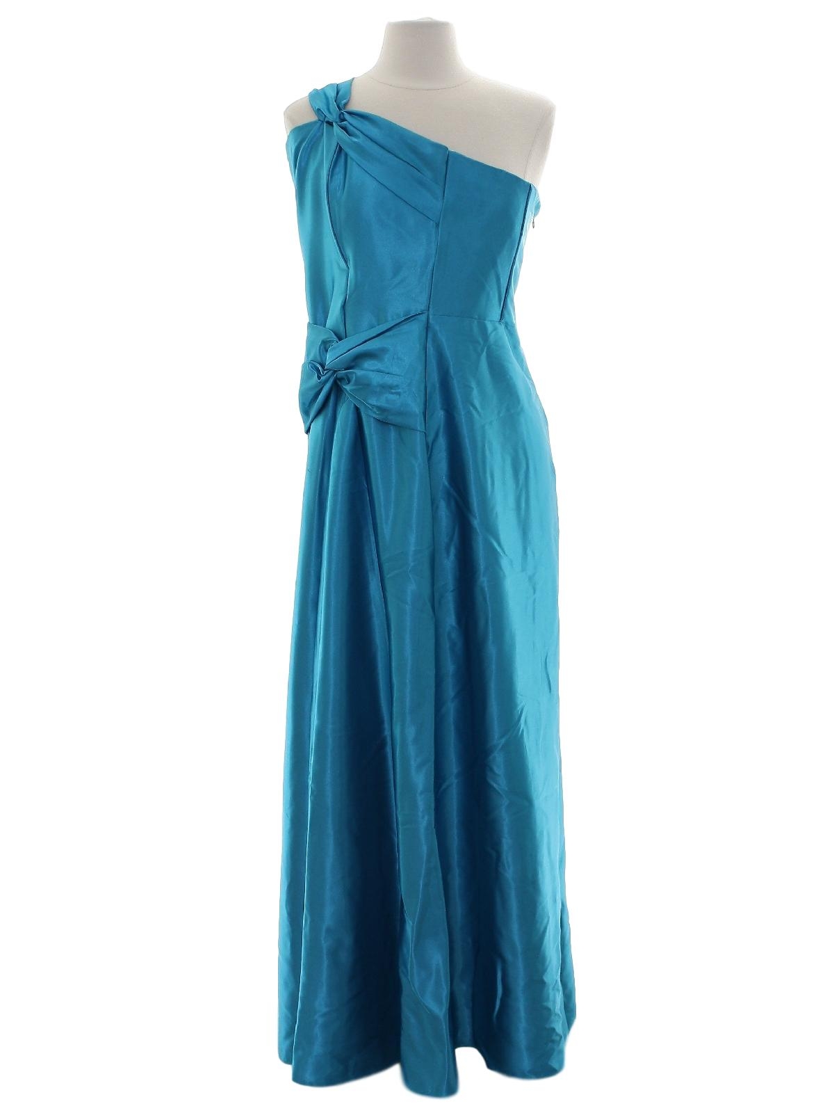 blue shoulderless dress