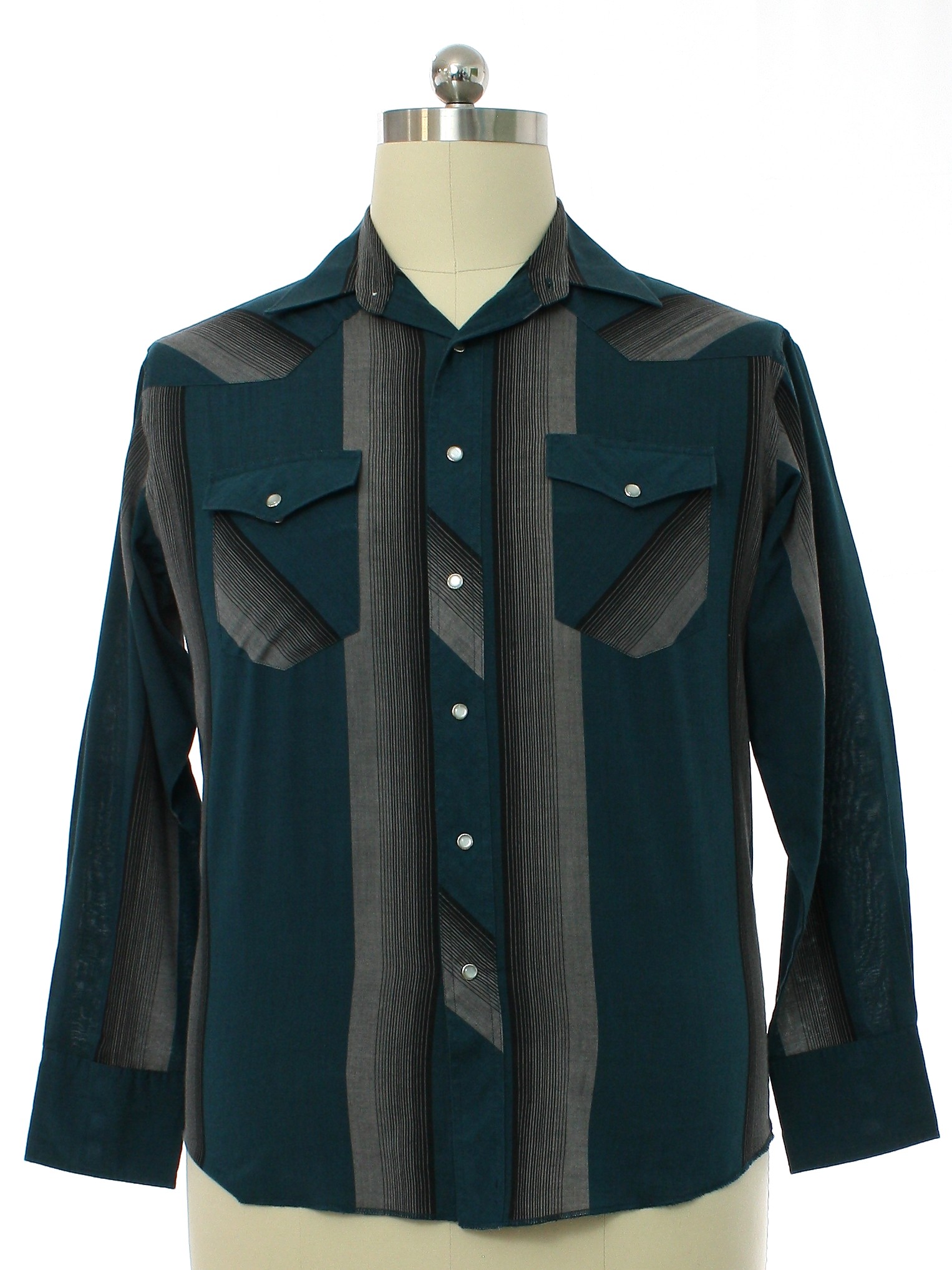 Western Shirt: 90s -Wrangler- Mens pine green background polyester ...