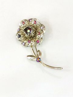 Women's Vintage Pins and Brooches, authentic vintage Brooches and Pins ...